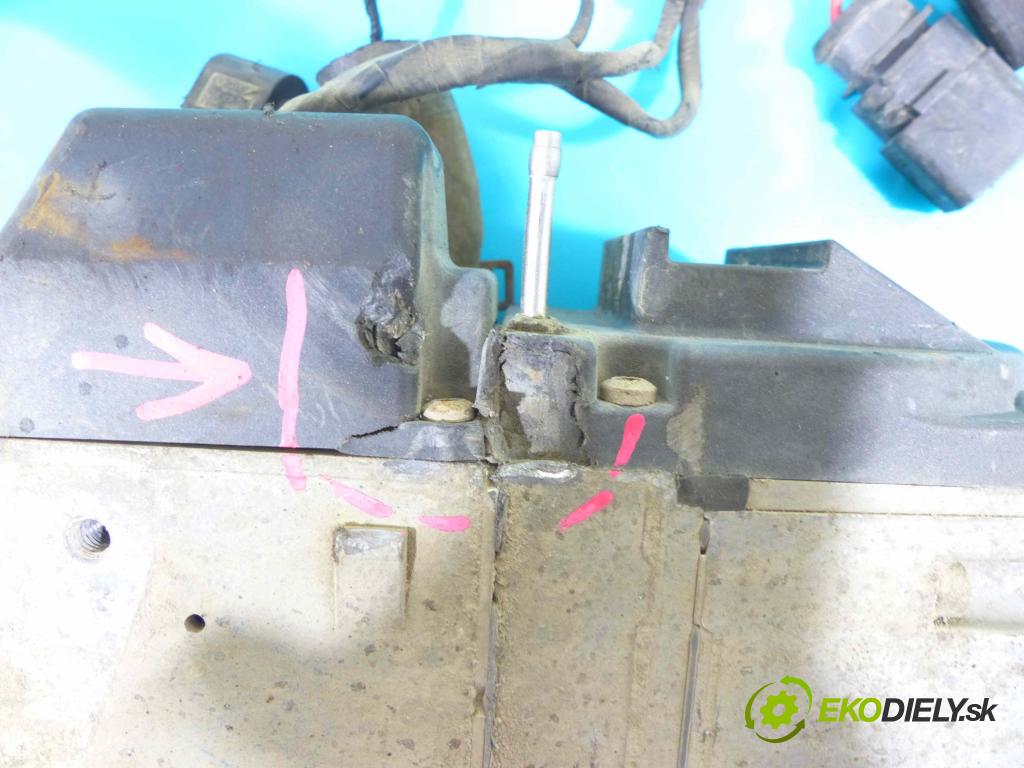 Audi A4 B8 2007-2015 2.0 tdi 143 hp manual 105 kW 1968 cm3 4- Webasto 8K0265081H (Webasto ohřívače)