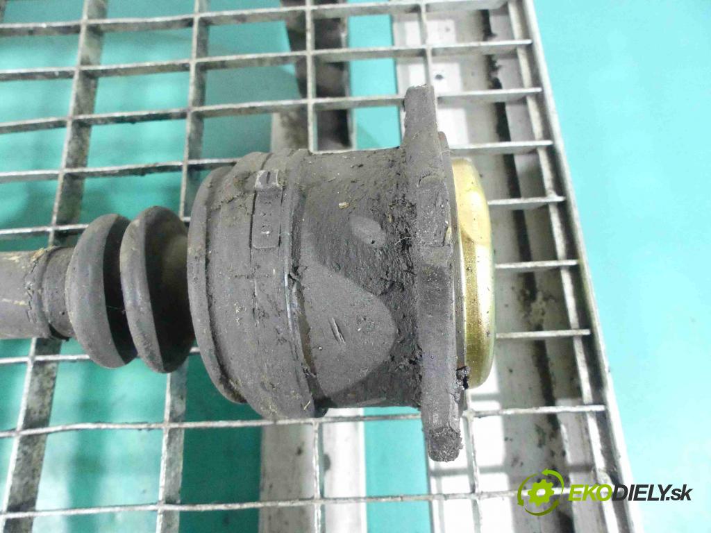 Audi A6 C4 1994-1997 1.9 tdi 90 HP manual 66 kW 1896 cm3 5- poloos ľavé  (Poloosy)