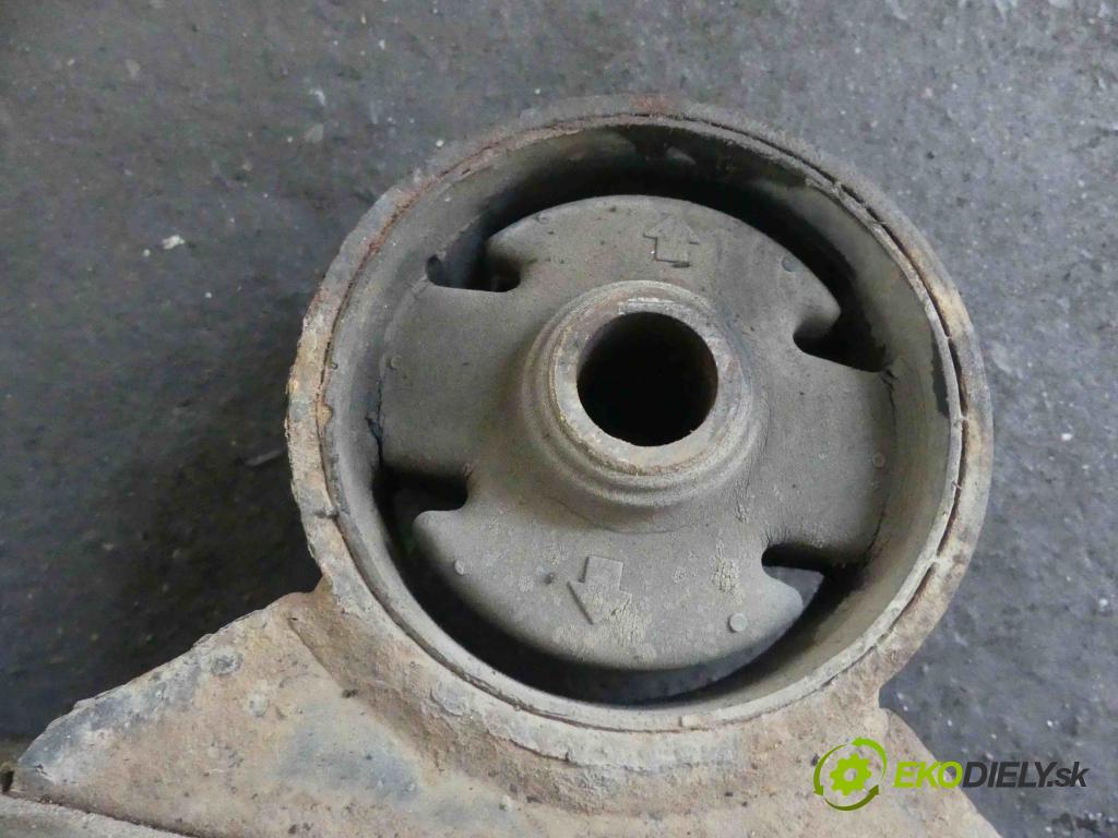 Mitsubishi Space star 1.6 16v 98 HP manual 72 kW 1584 cm3 5- výstuha motora