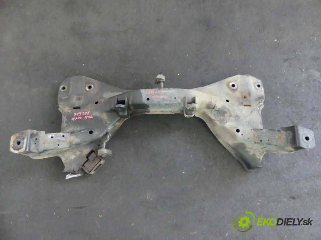 Mitsubishi Space star 1.6 16v 98 HP manual 72 kW 1584 cm3 5- výstuha motora