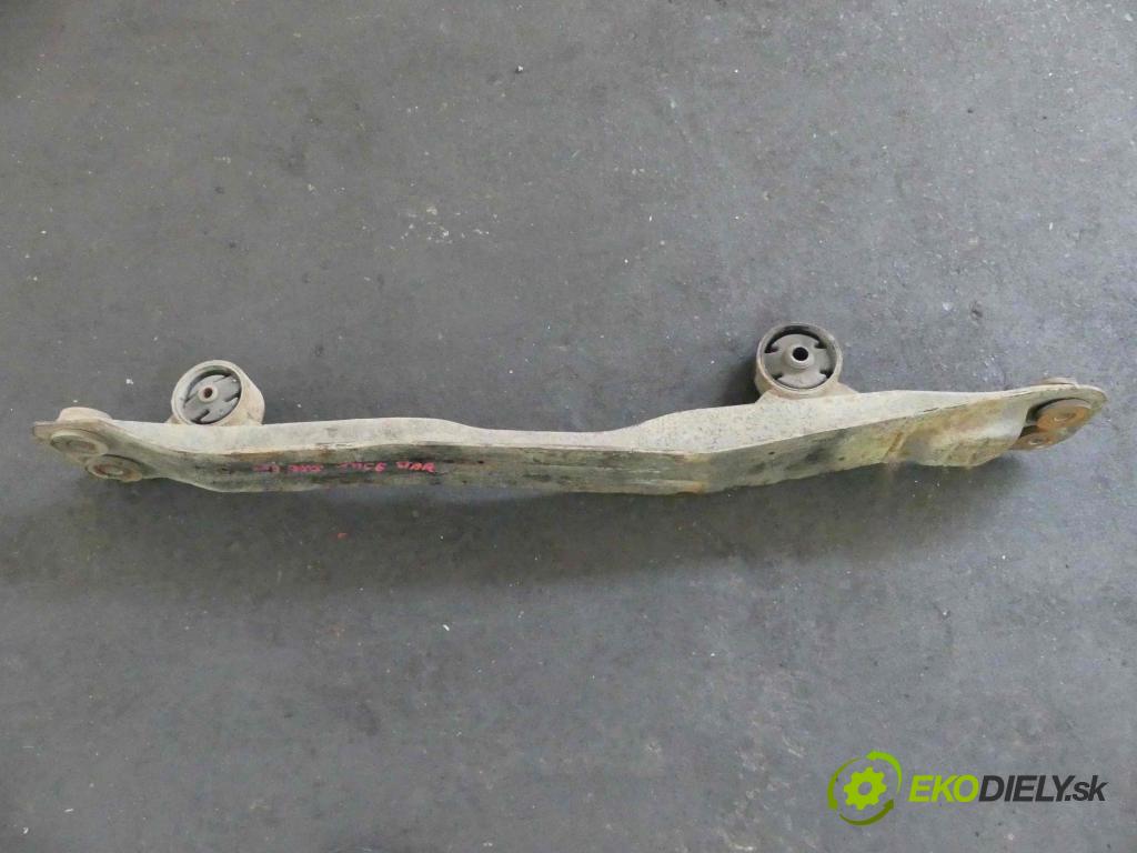 Mitsubishi Space star 1.6 16v 98 HP manual 72 kW 1584 cm3 5- výstuha motora