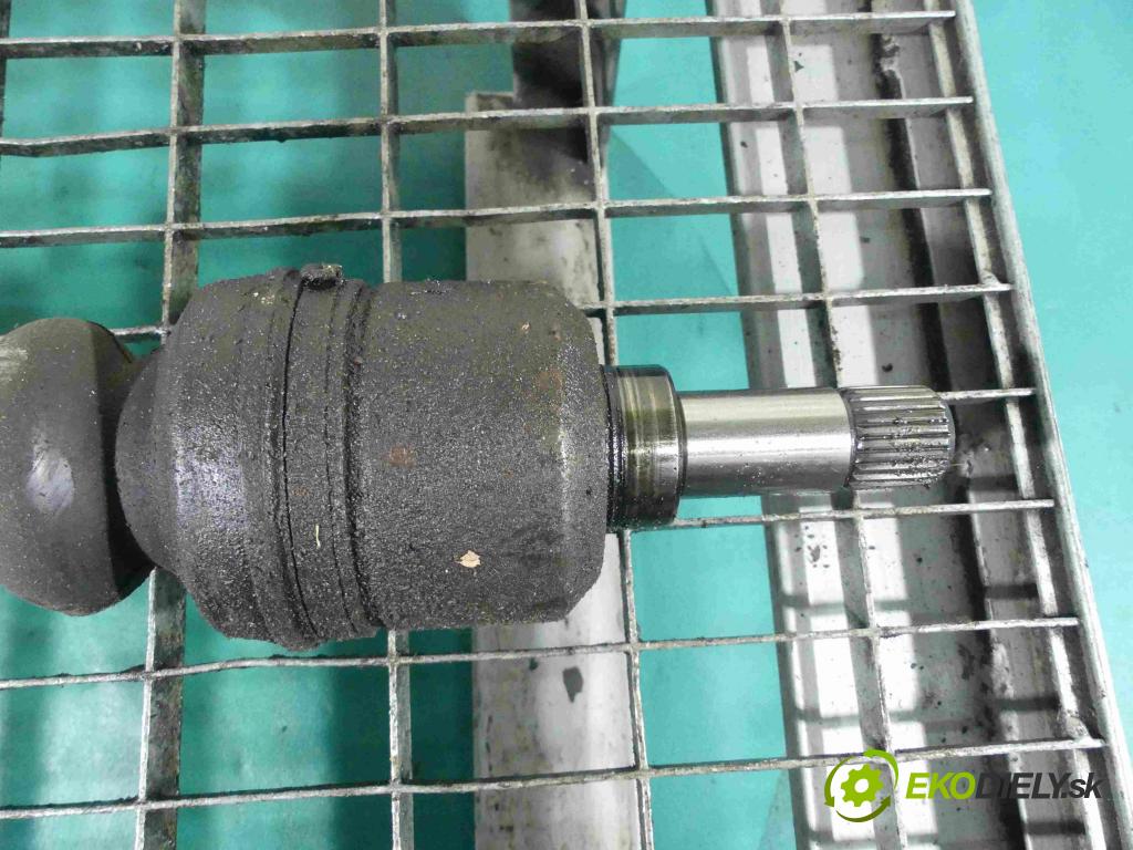 Peugeot 307 1.6 16v 109 HP manual 80 kW 1587 cm3 5- poloos ľavé  (Poloosy)