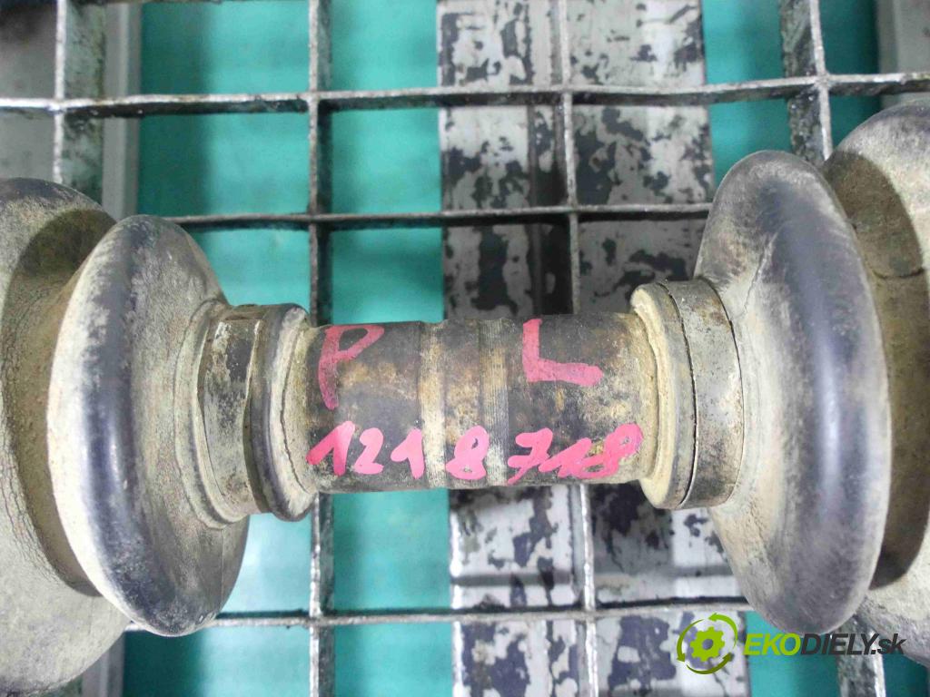 Mitsubishi Pajero I 1982-1991 2.5 karburátor: 103 HP manual 76 kW 2531 cm3 3- poloos ľavé  (Poloosy)