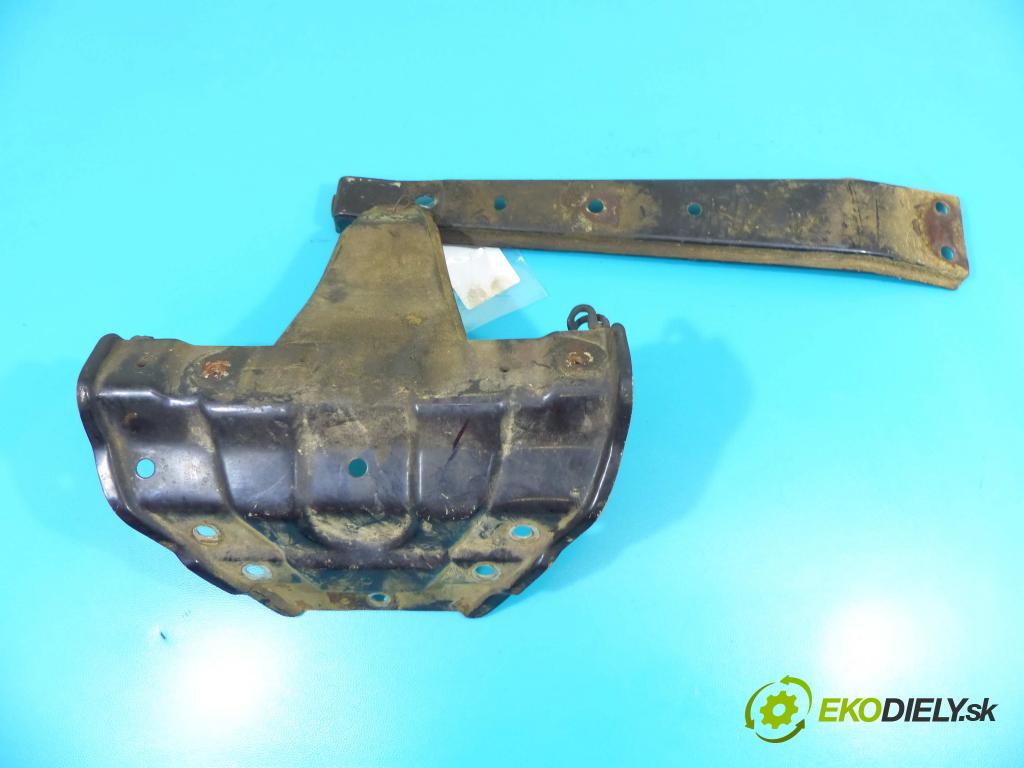 Mitsubishi Pajero I 1982-1991 2.5 karburátor: 103 hp manual 76 kW 2531 cm3 3- stěna přední  (Výztuhy přední)