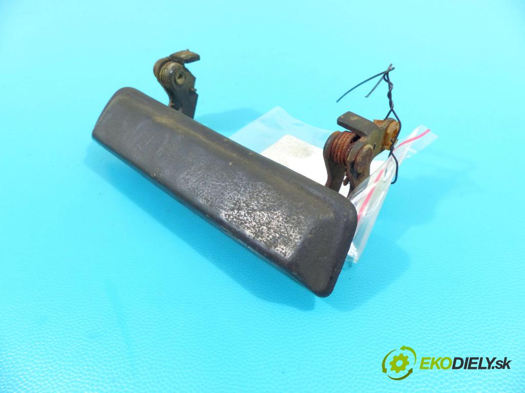 Mitsubishi Pajero I 1982-1991 2.5 karburátor: 103 HP manual 76 kW 2531 cm3 3- rukoväť predné ľavé mimo:  (Vonkajšie predné ľavé)