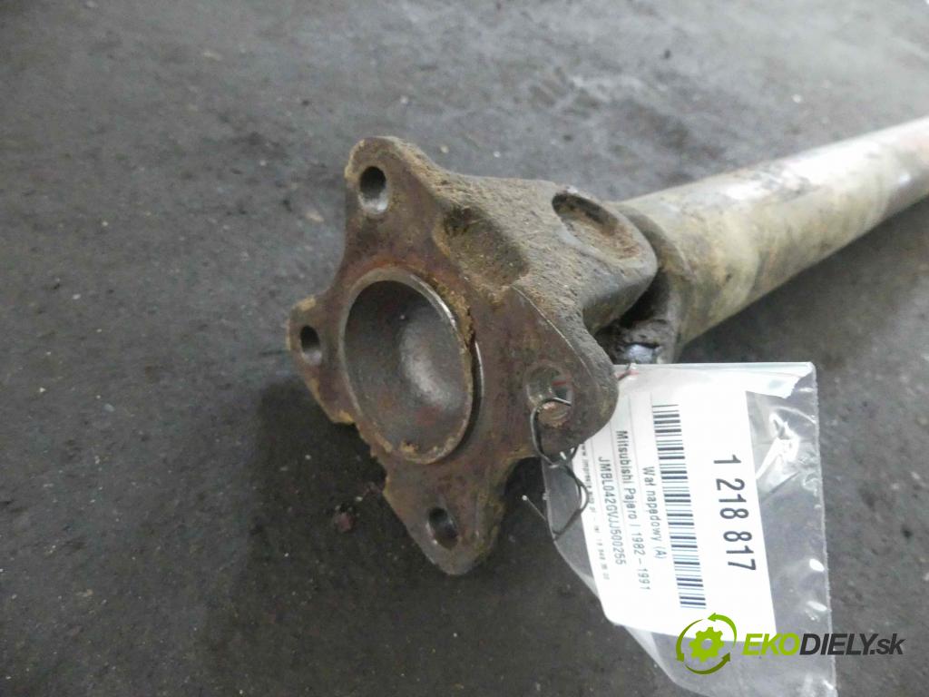 Mitsubishi Pajero I 1982-1991 2.5 karburátor: 103 HP manual 76 kW 2531 cm3 3- Hřídel:  (Kardaňové hriadele)