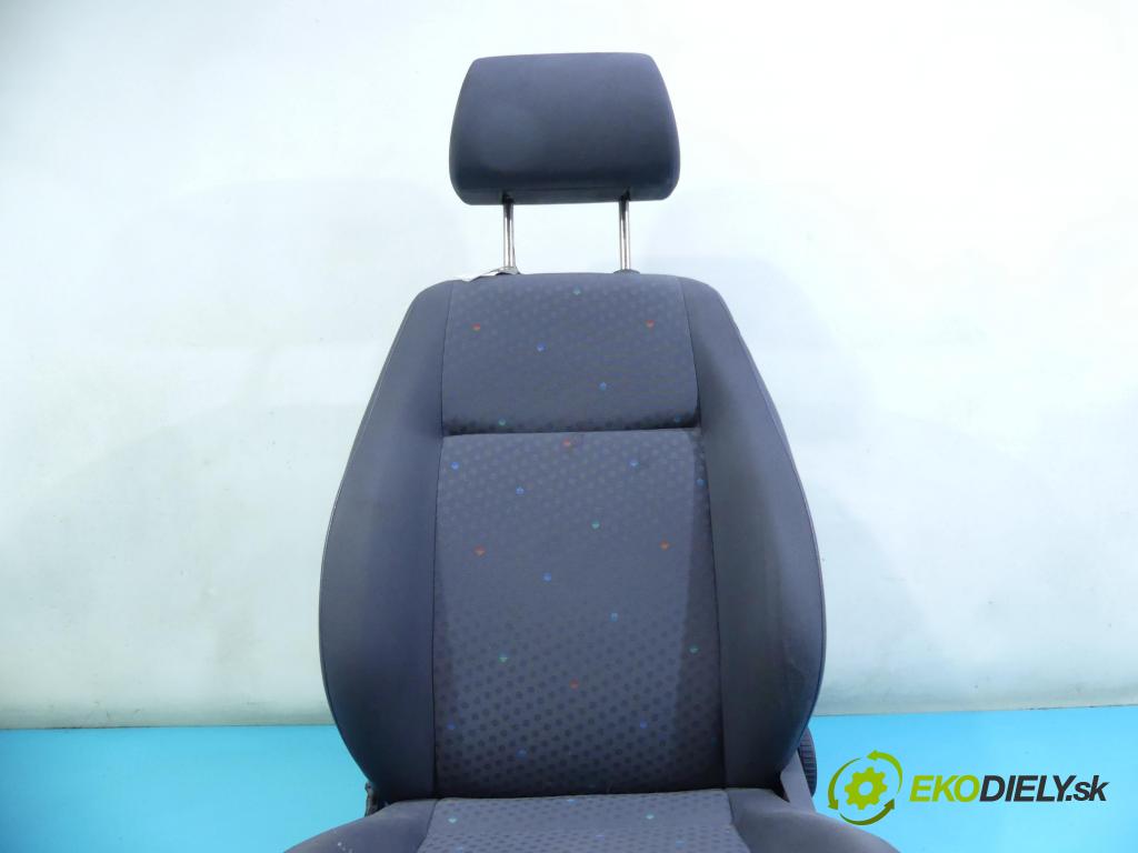 Vw Polo IV 9N 2001-2009 1.2 12v 64 hp manual 47 kW 1198 cm3 5- Sedadlo levý  (Sedačky, sedadla)