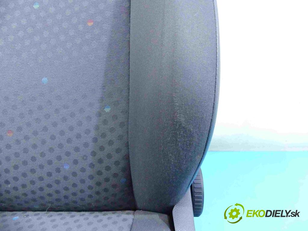 Vw Polo IV 9N 2001-2009 1.2 12v 64 hp manual 47 kW 1198 cm3 5- Sedadlo levý  (Sedačky, sedadla)