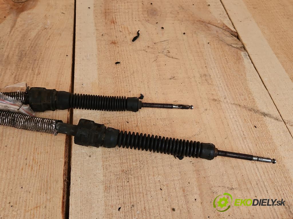 Vw Bora 1.9 tdi 116 HP manual 85 kW 1896 cm3 4- Páka: Změny: stupeň,rýchlosť 1J0711061C (Rýchlostné páky / kulisy)