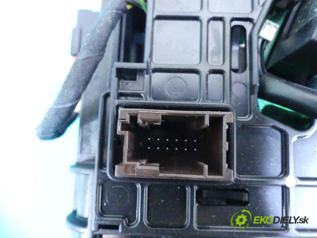 Fiat Croma II 2005-2010 2.4 jtd 200 HP automatic 147 kW 2387 cm3 5- Páka: Změny: stupeň,rýchlosť 553481320 (Rýchlostné páky / kulisy)