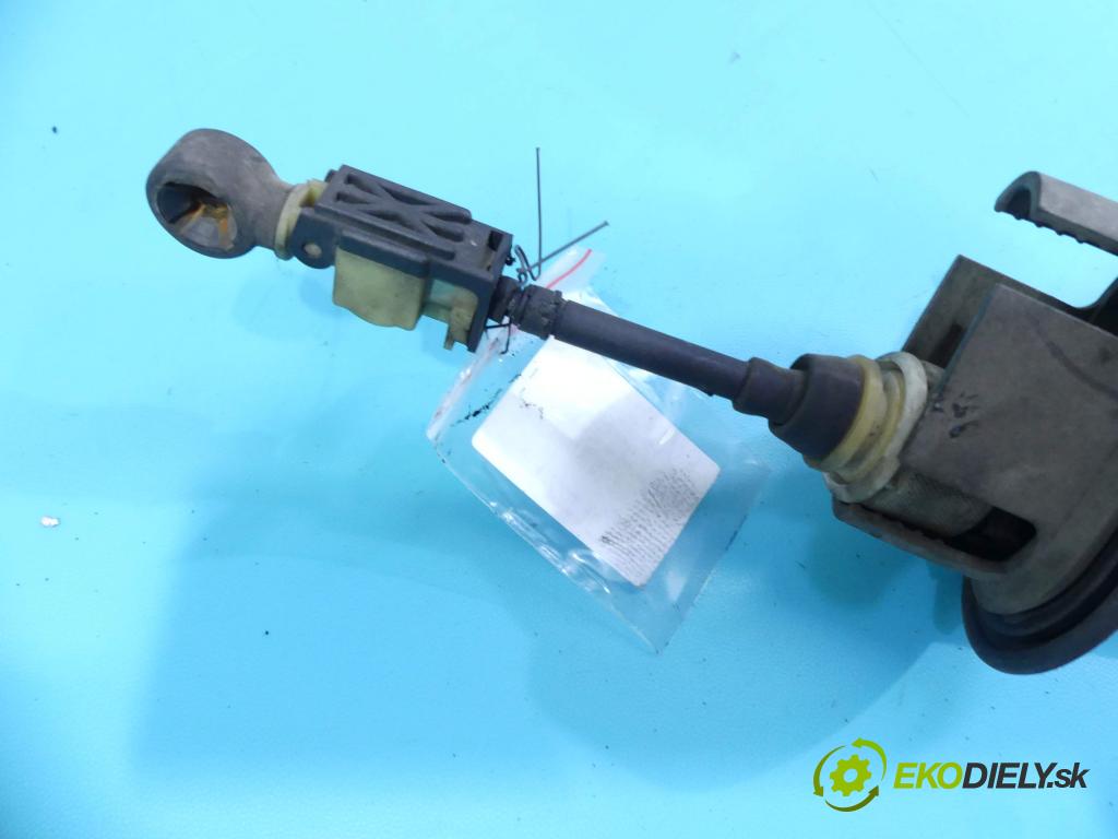 Fiat Croma II 2005-2010 2.4 jtd 200 HP automatic 147 kW 2387 cm3 5- Páka: Změny: stupeň,rýchlosť 553481320 (Rýchlostné páky / kulisy)