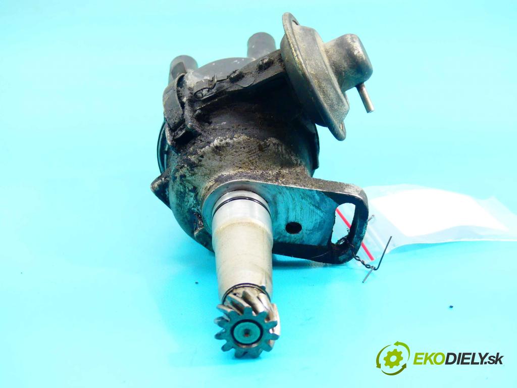 Mitsubishi Pajero I 1982-1991 2.5 karburátor: 103 HP manual 76 kW 2531 cm3 3- rozdeľovač T3T61980A (Rozdeľovače)