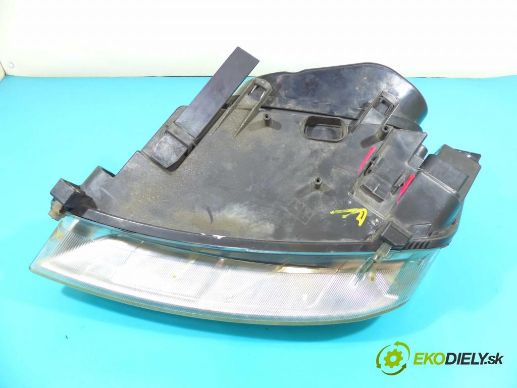 Ford C-Max I 2003-2010 1.8 16v 120 HP manual 88 kW 1798 cm3 5- Reflektor: pravý 3M51-13005-AH (Pravé)