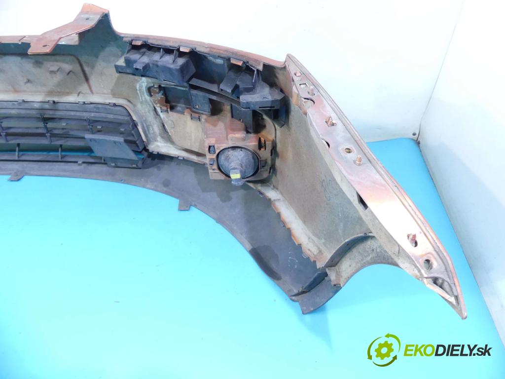 Ford C-Max I 2003-2010 1.8 16v 120 hp manual 88 kW 1798 cm3 5- nárazník přední