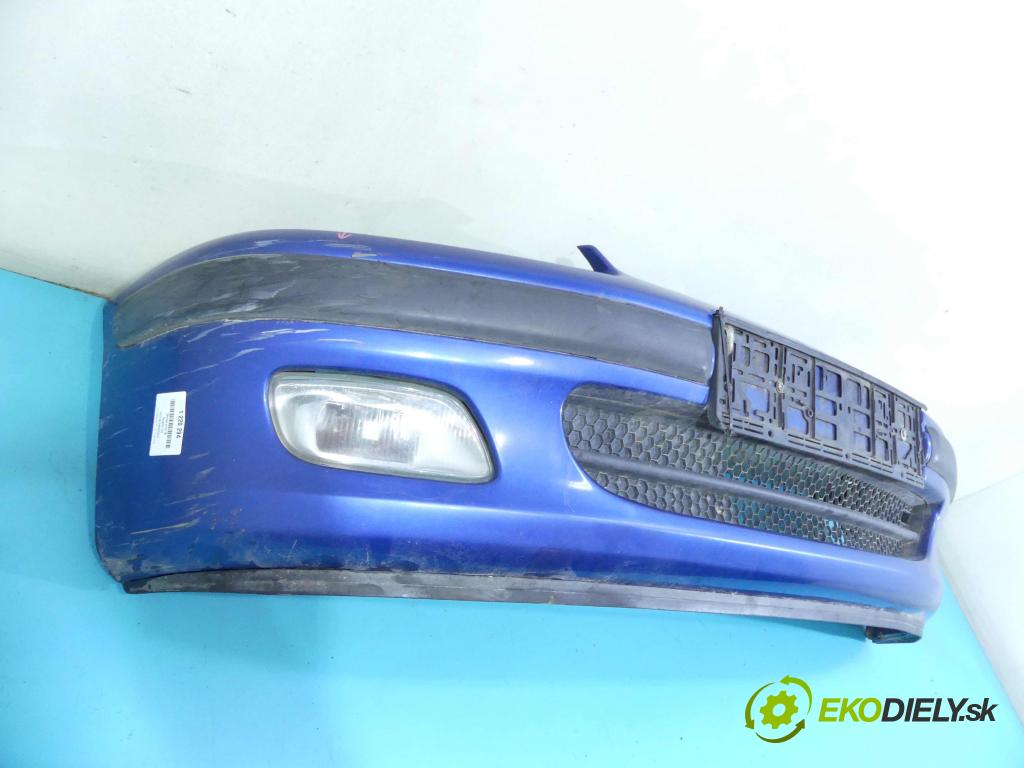 Peugeot 106 1.4 75 hp manual 55 kW 1360 cm3 3- nárazník přední