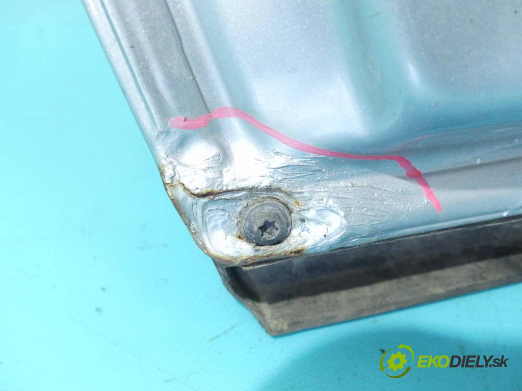 Audi A3 8L 1996-2003 1.6 SR 102 hp manual 75 kW 1595 cm3 3- dveře přední levé