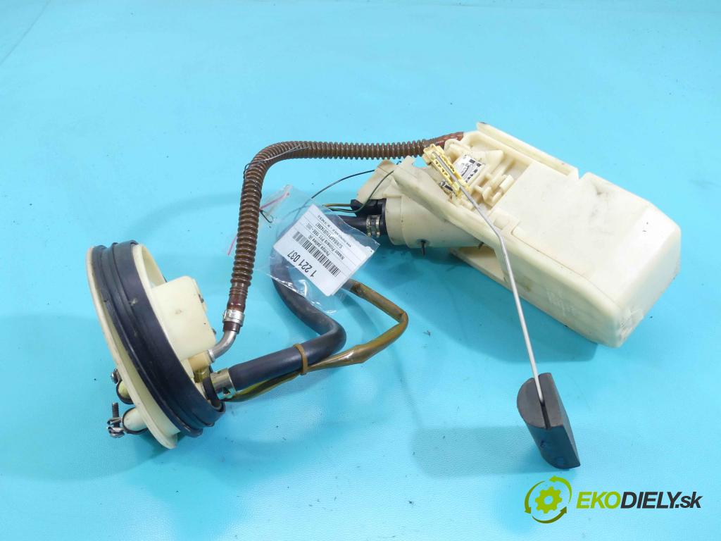 Nissan Primera P11 1996-2002 1.6 16v 99 hp manual 73 kW 1597 cm3 4- čerpadlo paliva 172782F000