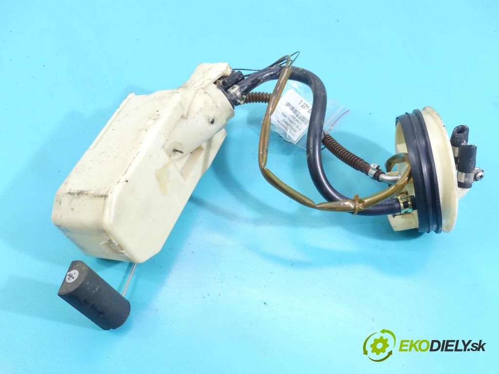 Nissan Primera P11 1996-2002 1.6 16v 99 hp manual 73 kW 1597 cm3 4- čerpadlo paliva 172782F000