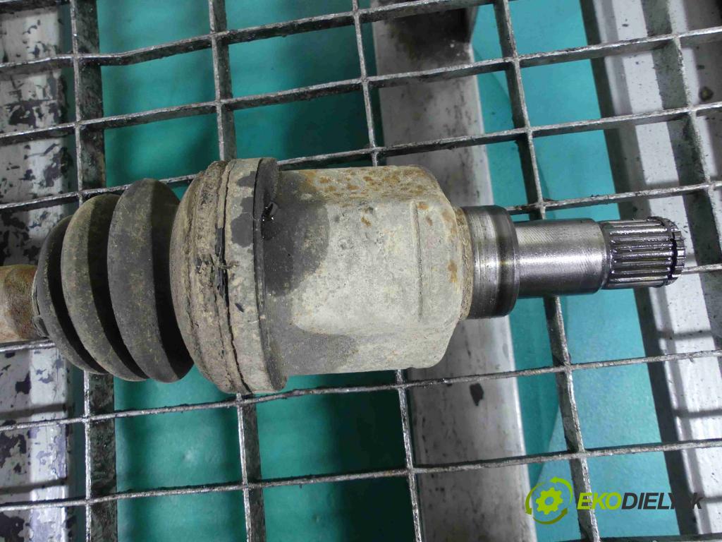 Ford Fusion 1.4 16v 80 HP manual 59 kW 1388 cm3 5- poloos ľavé (Poloosy)