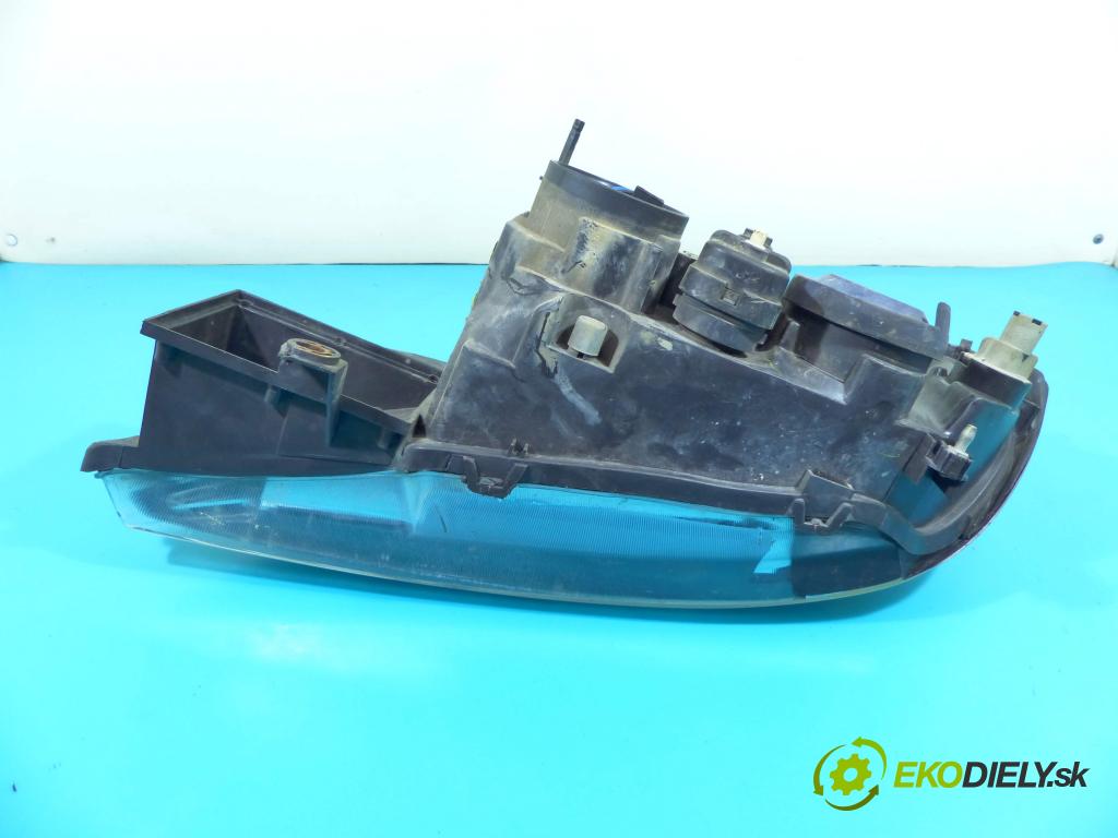 Nissan Primera P11 1996-2002 1.8 16v 114 HP manual 84 kW 1769 cm3 5- Reflektor: pravý  (Pravé)