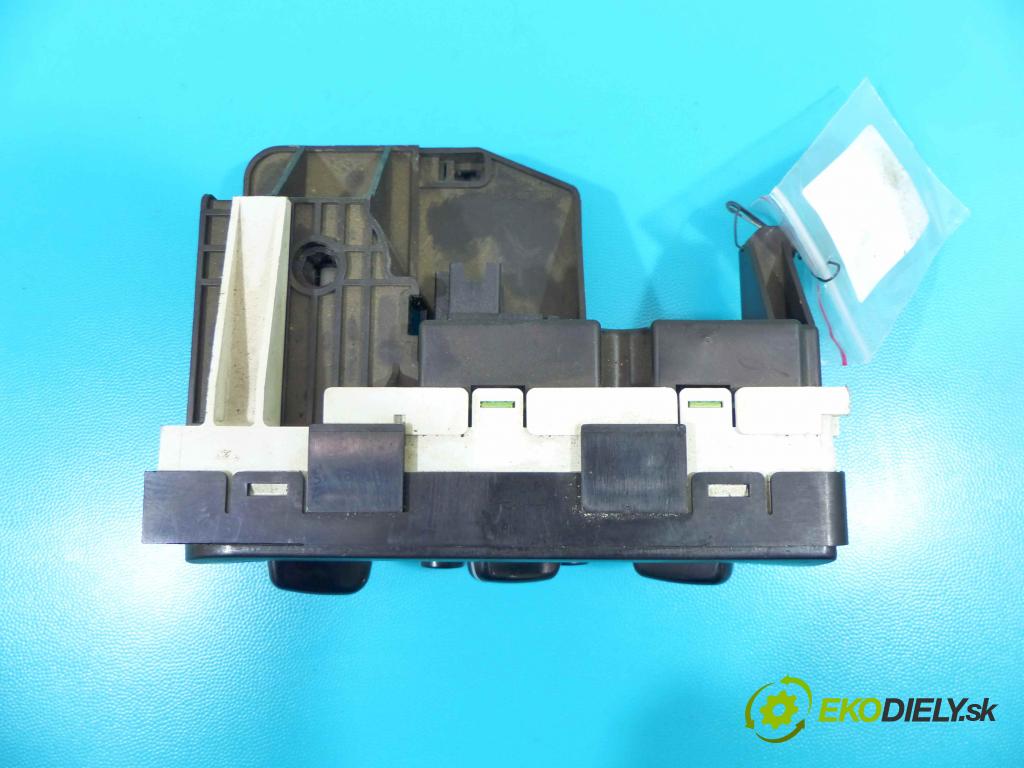 Subaru Legacy III 1999-2004 2.0 boxer 125 HP automatic 92 kW 1994 cm3 5- panel kúrenia