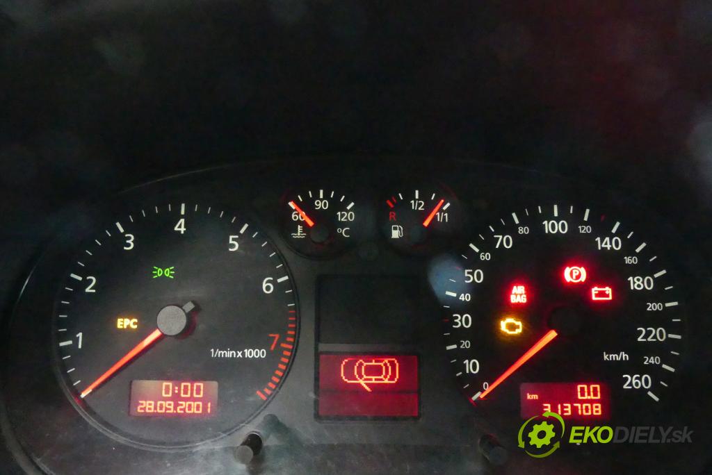 Audi A3 8L 1996-2003 1.6 SR 102 HP manual 75 kW 1595 cm3 3- prístrojovka/ budíky 8L0920900N (Prístrojové dosky, displeje)