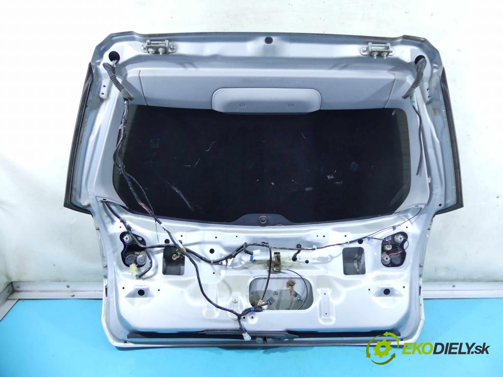 Subaru Legacy III 1999-2004 2.0 boxer 125 hp automatic 92 kW 1994 cm3 5- zadní kufrové dveře  (Zadní kapoty)