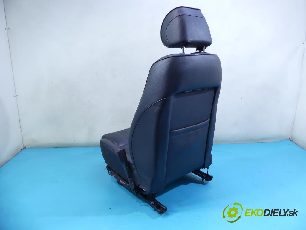 Alfa romeo 159 1.9 jtd 120 HP manual 88 kW 1910 cm3 5- sedačke: komplet