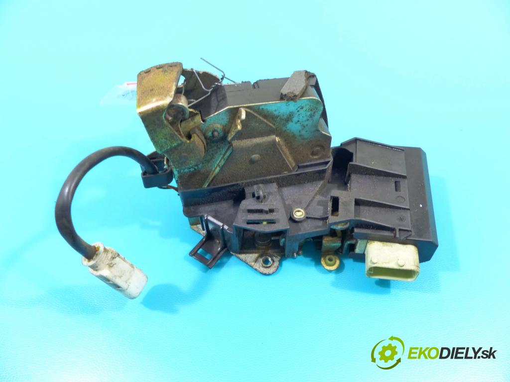 Bmw 7 E38 1994-2001 2.8 24v R6 193 hp automatic 142 kW 2793 cm3 4- zámek zadní pravý