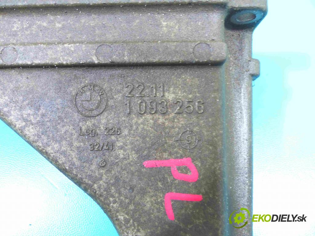 Bmw 7 E38 1994-2001 2.8 24v R6 193 HP automatic 142 kW 2793 cm3 4- airbag motora 1093256 (Držiaky motora)