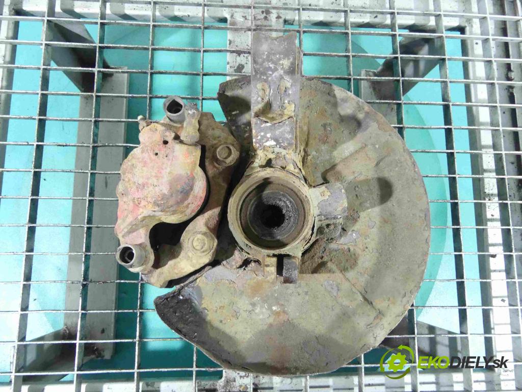 Audi 80 B3 1986-1991 1.8 90 HP manual 66 kW 1760 cm3 4- náboj ľavé  (Náboje)