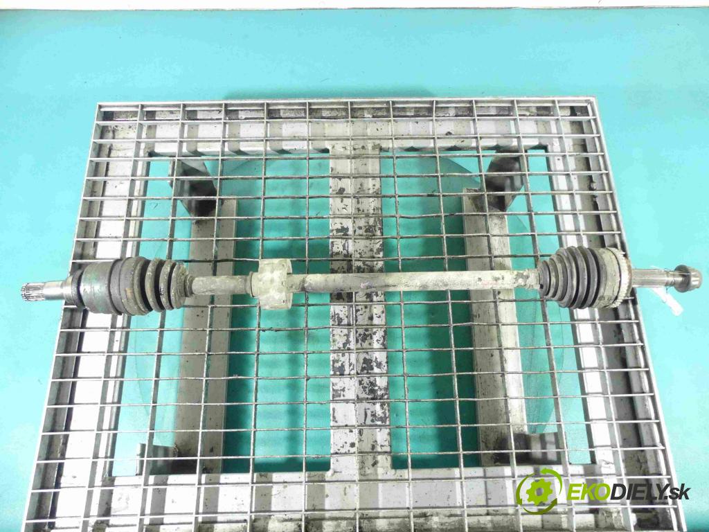 Toyota Yaris I 1999-2005 1.0 vvti 68 HP manual 50 kW 998 cm3 3- poloos pravé  (Poloosy)