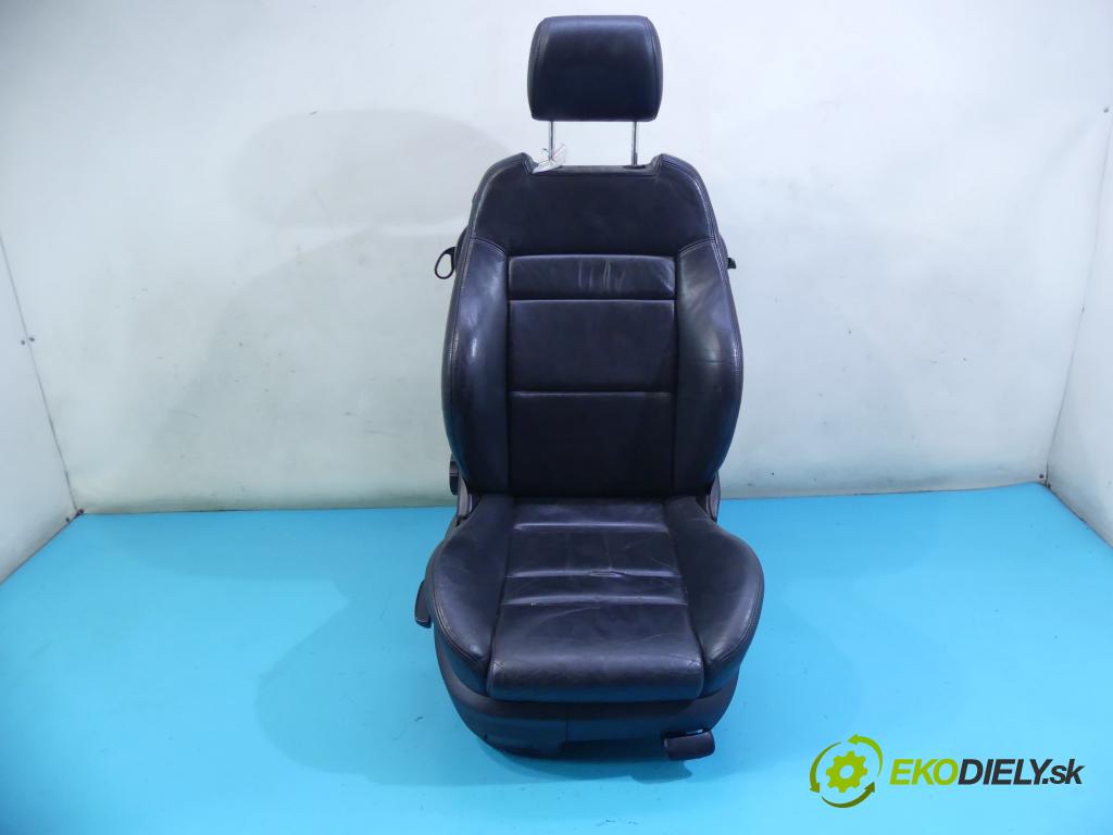 Audi A3 8L 1996-2003 1.9 tdi 131 HP manual 96 kW 1896 cm3 3- Sedačka pravý  (Sedačky, sedadlá)