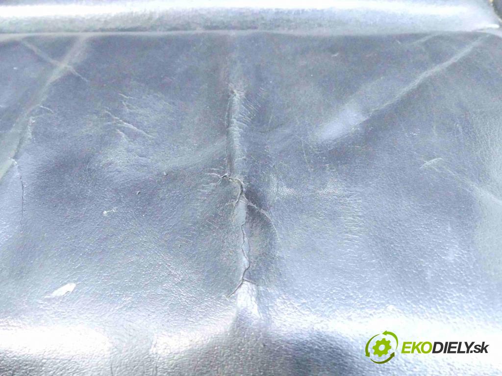 Audi A3 8L 1996-2003 1.9 tdi 131 HP manual 96 kW 1896 cm3 3- Sedačka pravý  (Sedačky, sedadlá)