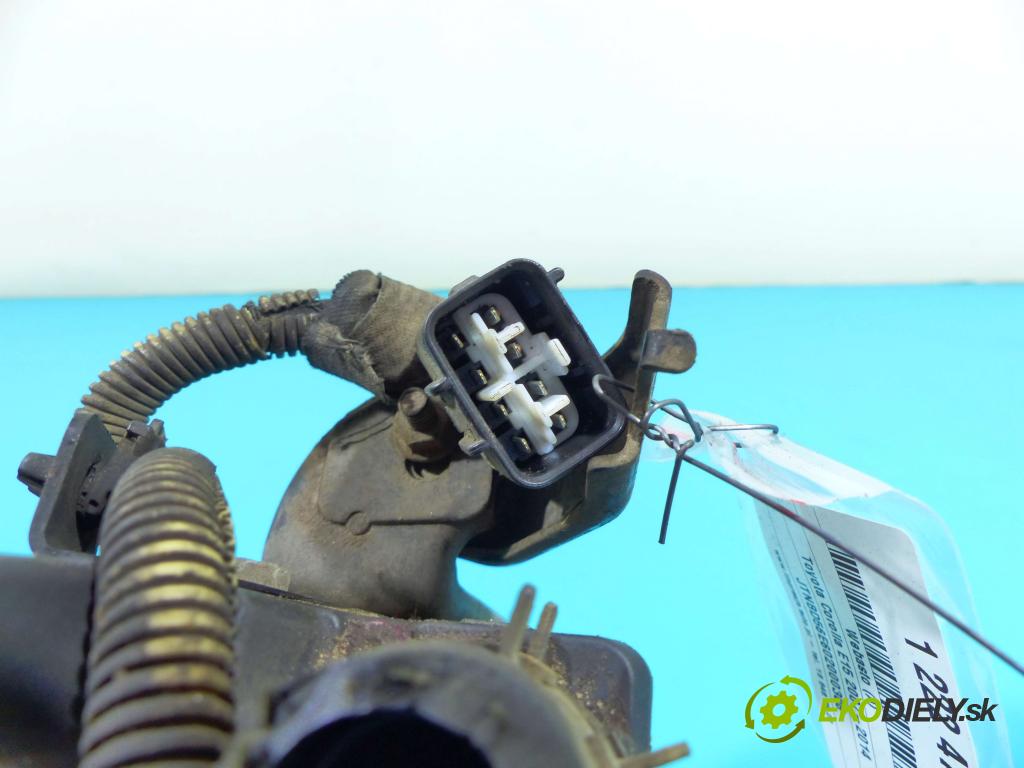 Toyota Corolla E15 2007-2014 2.0 D4D 126 HP manual 93 kW 1998 cm3 4- Webasto 140521FA (Webasto)