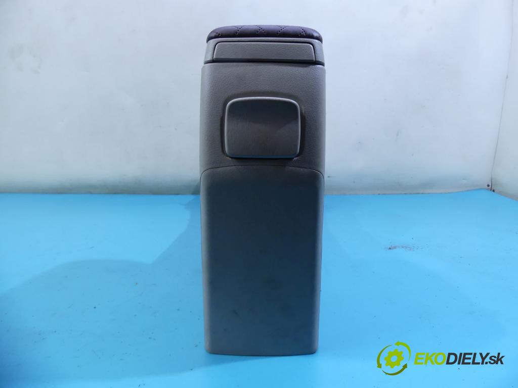 Toyota Corolla E15 2007-2014 2.0 D4D 126 HP manual 93 kW 1998 cm3 4- operadlo 58821-12260 (Lakťové opierky)