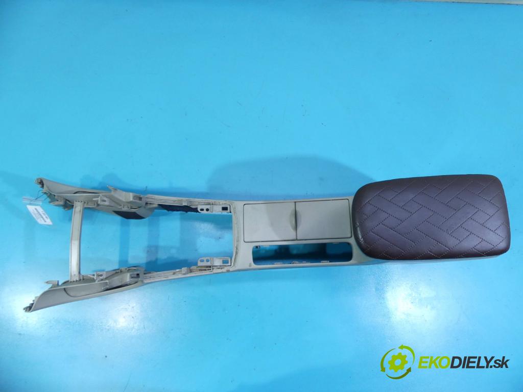 Toyota Corolla E15 2007-2014 2.0 D4D 126 HP manual 93 kW 1998 cm3 4- operadlo 58821-12260 (Lakťové opierky)