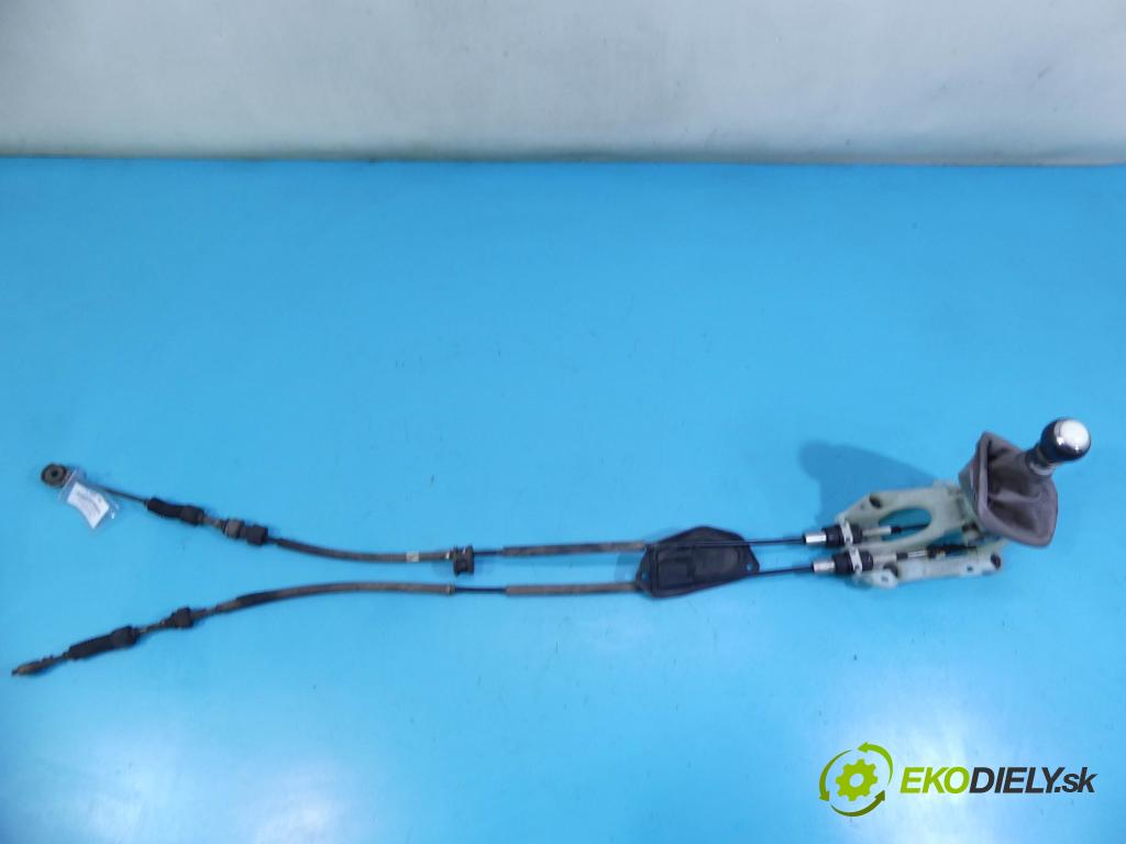 Toyota Corolla E15 2007-2014 2.0 D4D 126 HP manual 93 kW 1998 cm3 4- Páka: Změny: stupeň,rýchlosť  (Rýchlostné páky / kulisy)