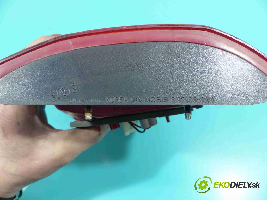 Kia Sportage III 2010-2015 2.0 crdi 184hp automatic 135 kW 1995 cm3 5- svetlo / reflektor zadné pravé  (Ostatné)