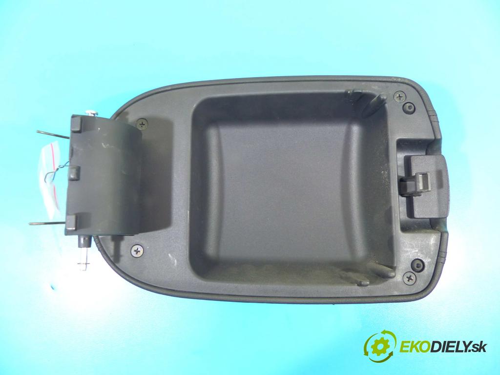 Kia Sportage III 2010-2015 2.0 crdi 184hp automatic 135 kW 1995 cm3 5- operadlo  (Lakťové opierky)