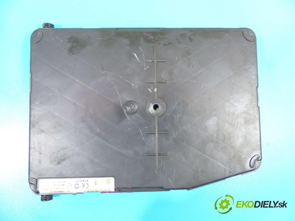 Renault Scenic II 2003-2009 1.9 dci 120 HP manual 88 kW 1870 cm3 5- modul riadiaca jednotka 8200306437 (Ostatné)