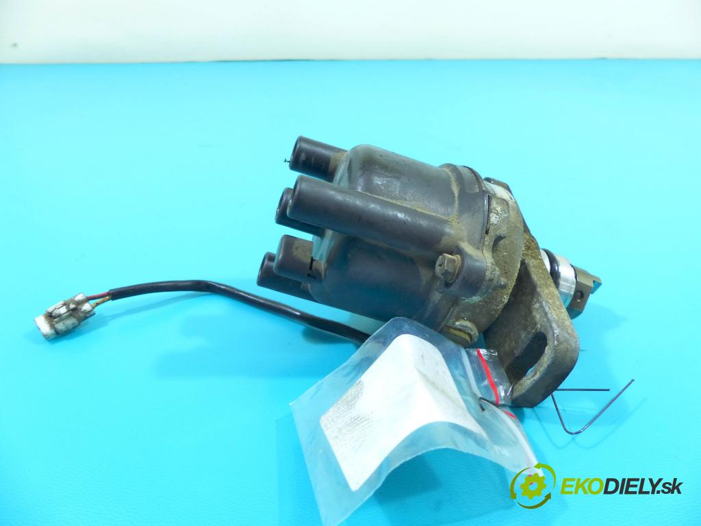 Suzuki Swift Mk5 1989-2004 1.0 53KM manual 39 kW 993 cm3 5- rozdeľovač 33100-60B5 (Rozdeľovače)