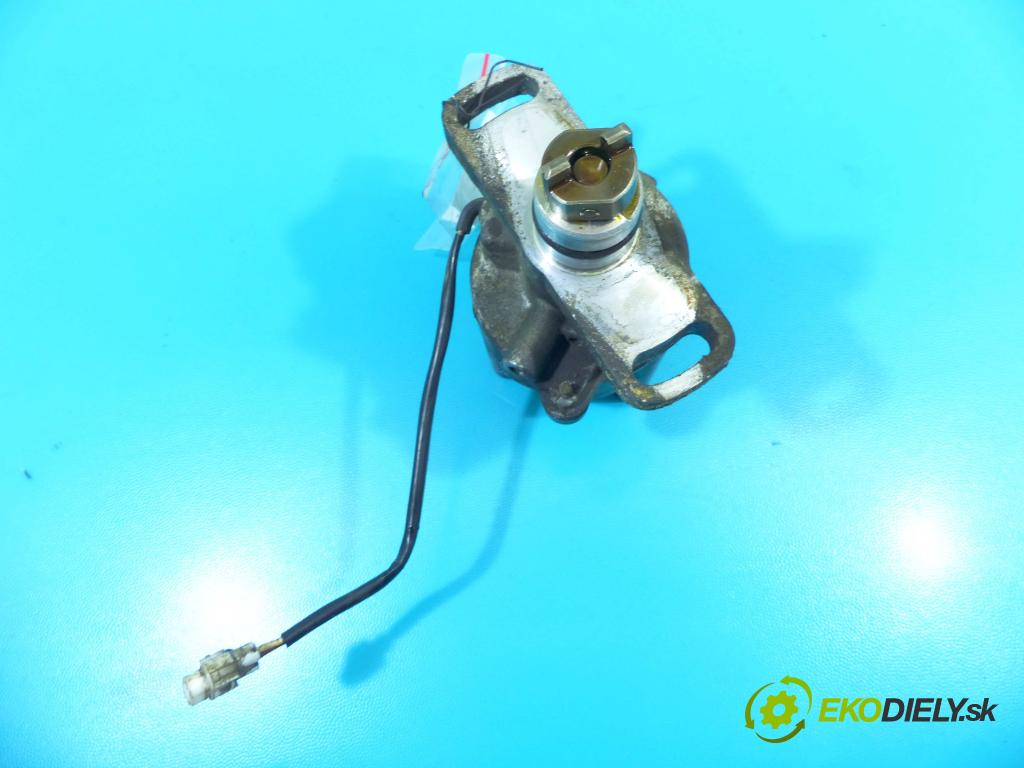 Suzuki Swift Mk5 1989-2004 1.0 53KM manual 39 kW 993 cm3 5- rozdeľovač 33100-60B5 (Rozdeľovače)