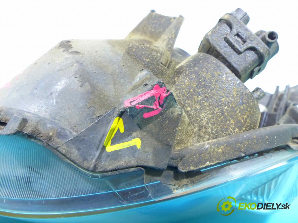 Honda Jazz II 2002-2008 1.2 77 HP manual 57 kW 1246 cm3 5- Reflektor: pravý  (Pravé)