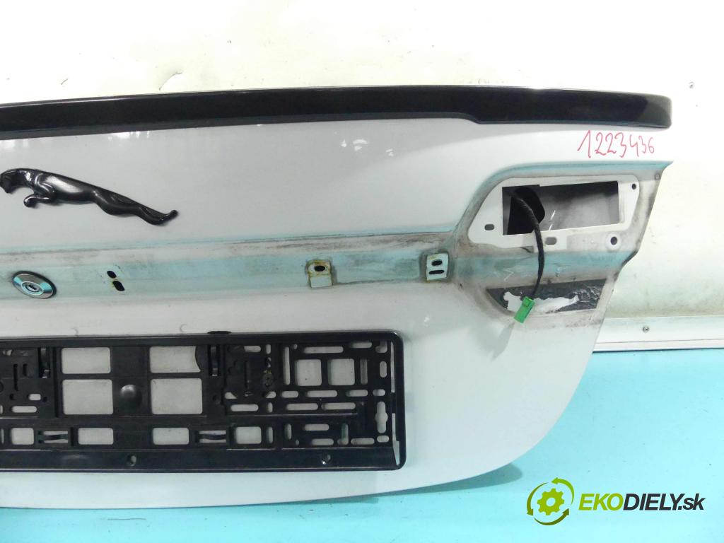 Jaguar XF 2007-2015 3.0 TD V6 241KM automatic 177 kW 2993 cm3 4- zadní kufrové dveře  (Zadní kapoty)