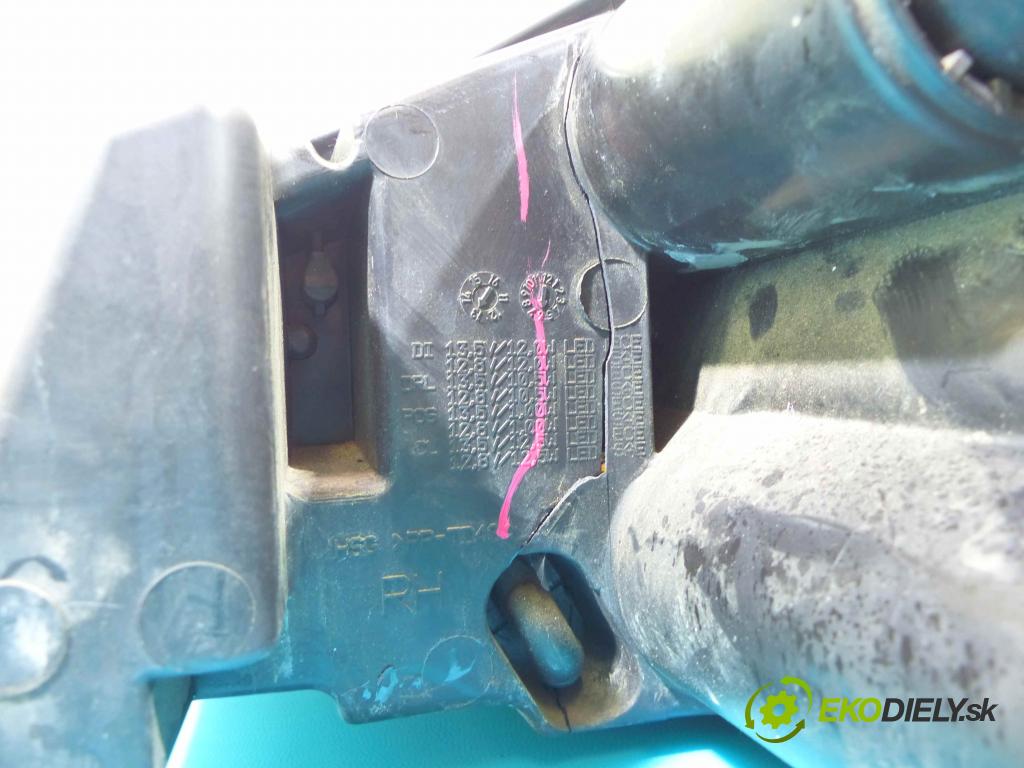 Jaguar XF 2007-2015 3.0 TD V6 241KM automatic 177 kW 2993 cm3 4- Reflektor: pravý VPCX2X-13W029-EH (Pravé)