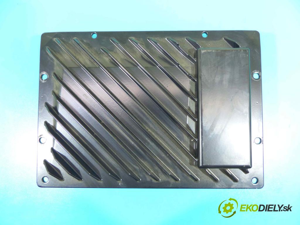 Jaguar XF 2007-2015 3.0 TD V6 241KM automatic 177 kW 2993 cm3 4- Zesilovač: AW93-19C164-CU (Zosilňovače)