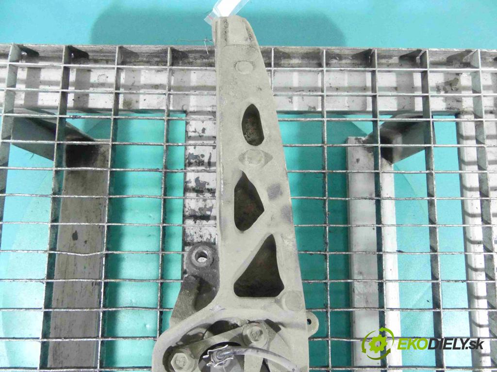 Jaguar XF 2007-2015 3.0 TD V6 241KM automatic 177 kW 2993 cm3 4- náboj ľavé  (Náboje)