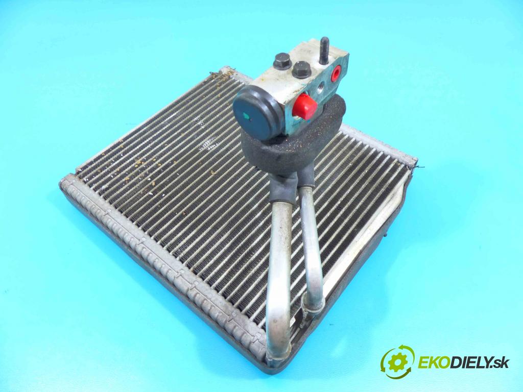 Kia Sportage III 2010-2015 2.0 crdi 184hp automatic 135 kW 1995 cm3 5- radiator  (Radiátory kúrenia)