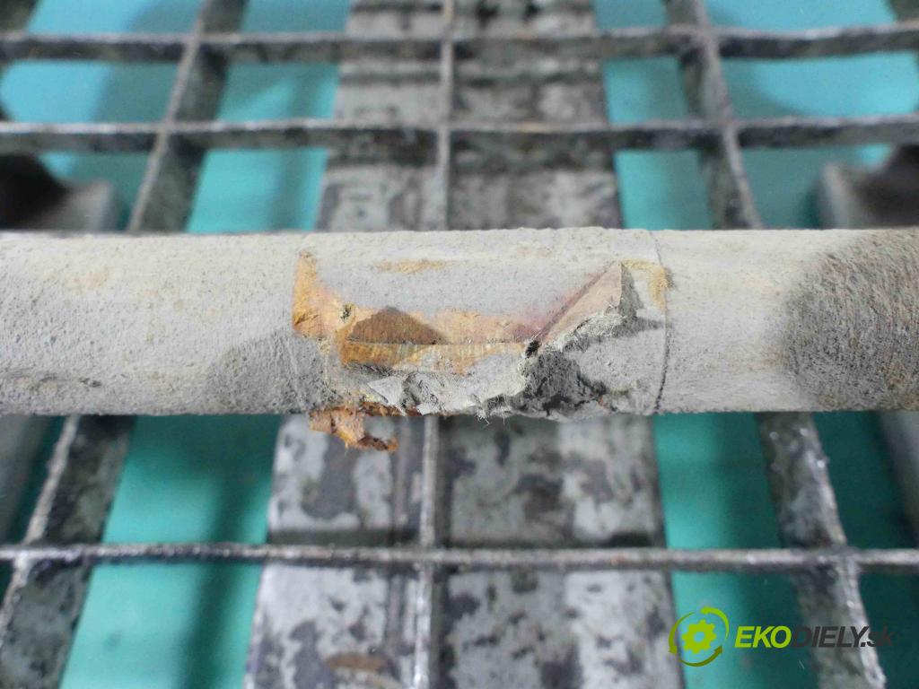 Kia Sportage III 2010-2015 2.0 crdi 184hp automatic 135 kW 1995 cm3 5- poloos ľavé  (Poloosy)